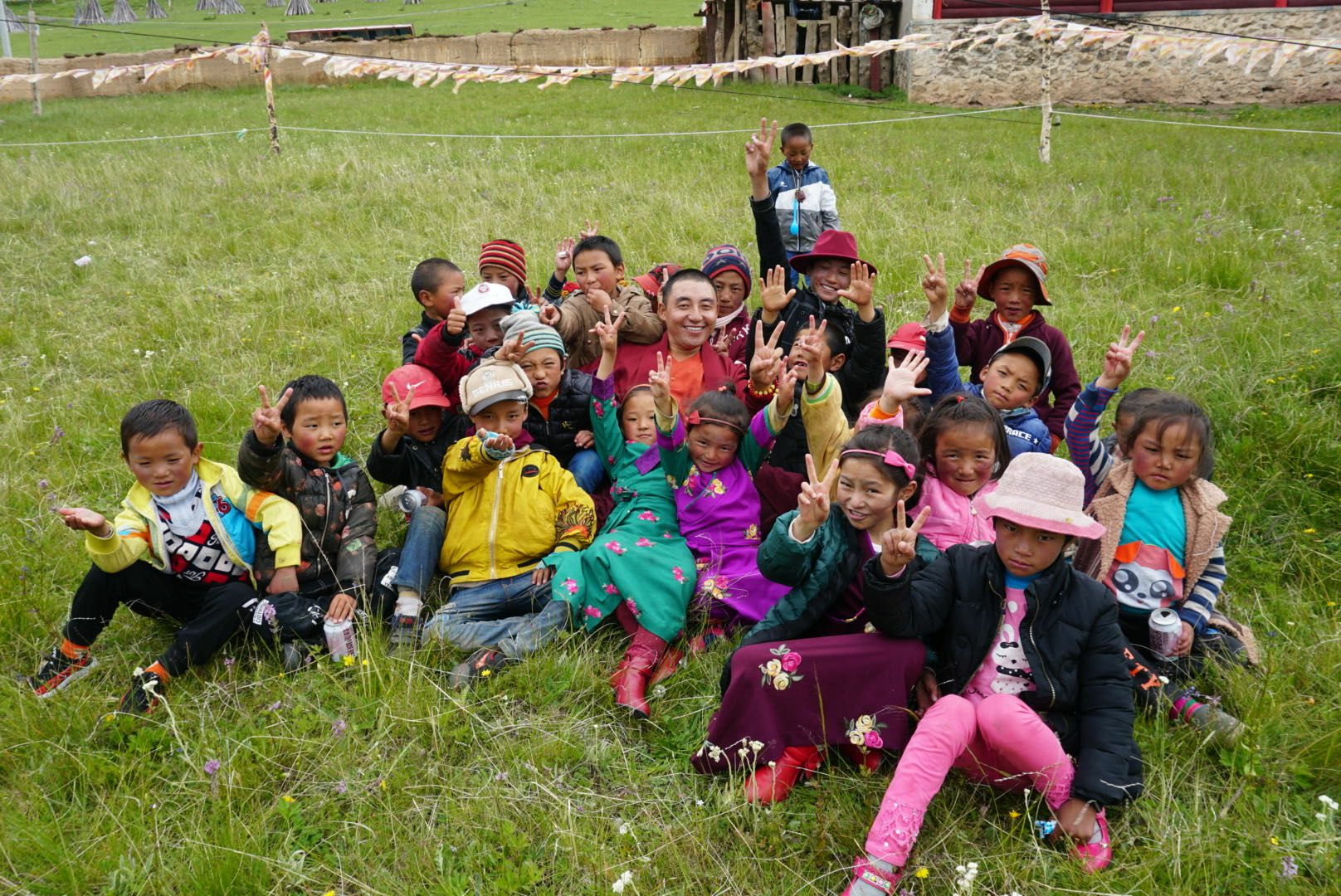 大发在线登录官网-大发(中国)公益回顾丨家国同欢月同圆 温暖满载甘孜州(图14)